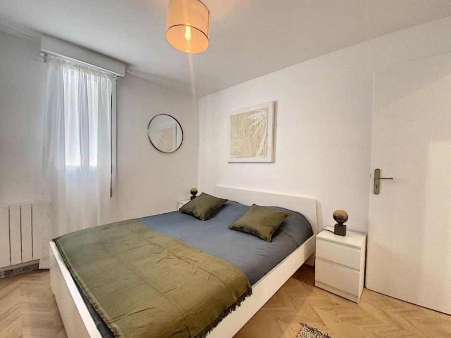 Appartement Style Architecte Proche De La Plage Cannes Exteriér fotografie
